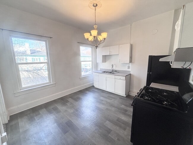 Building Photo - 343 S 100 E