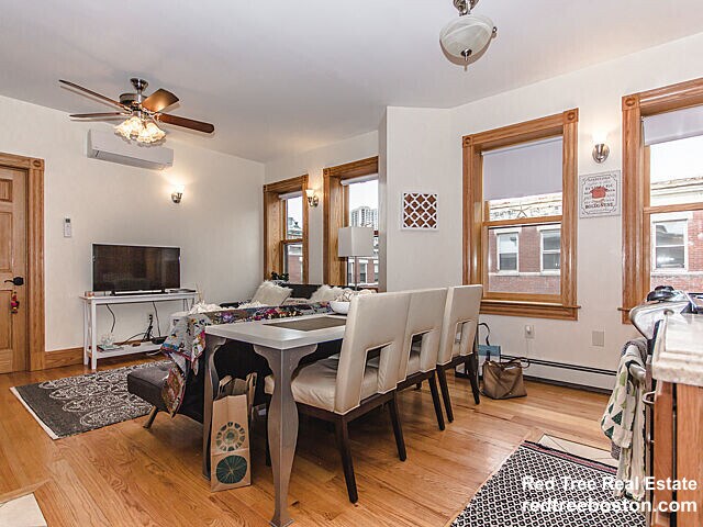 Photo - 60 Phillips St Unit 1