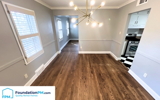 Photo - 252 E Edwin Cir