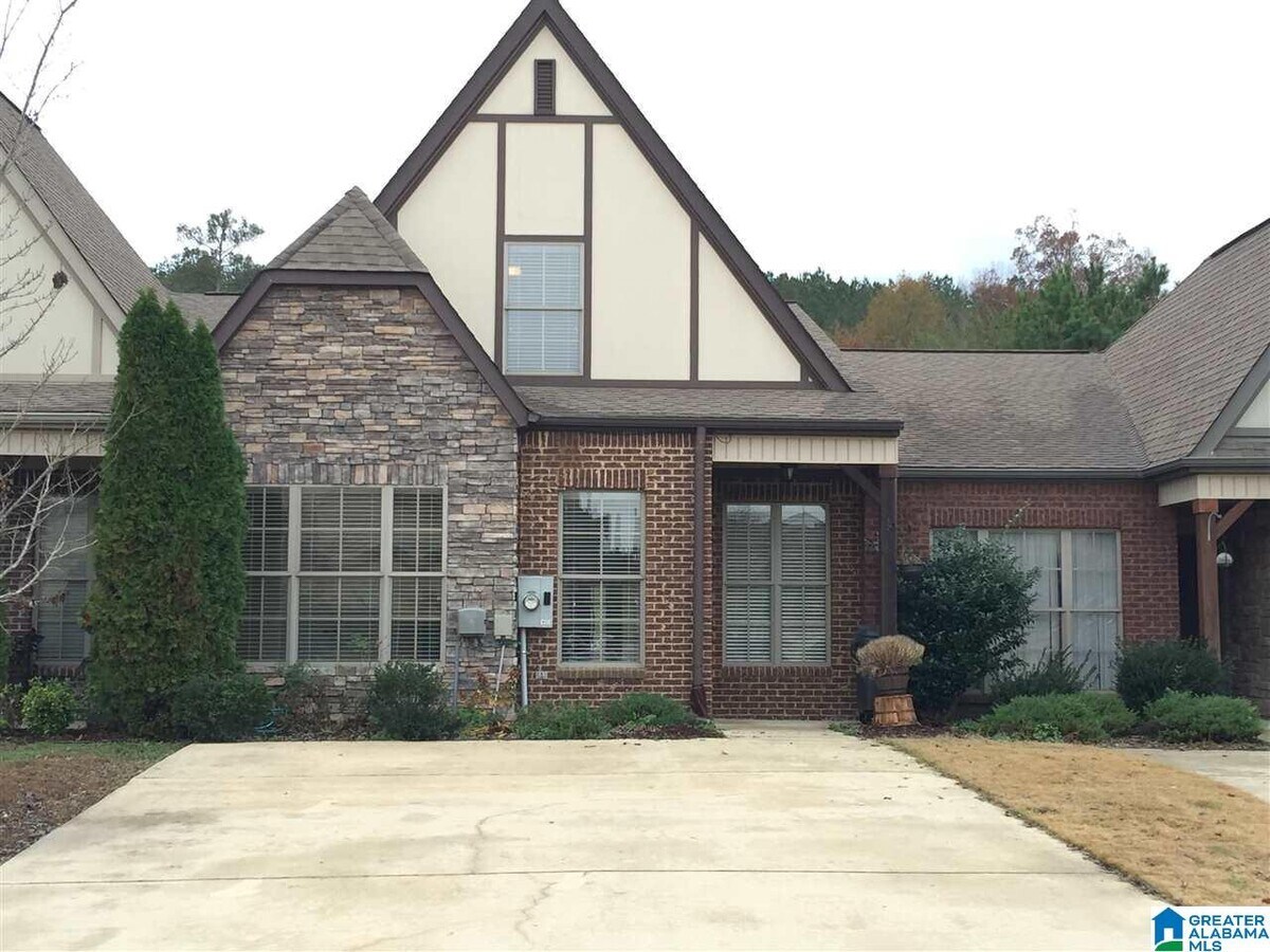 Photo - 1033 Ashwood Dr