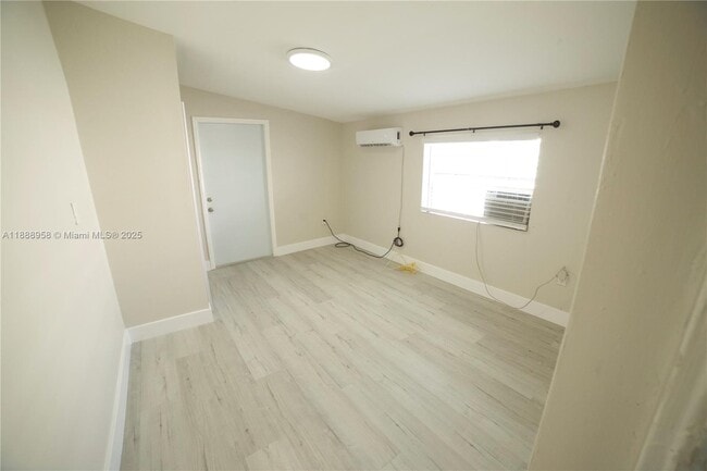 Building Photo - 621 N 66 Terrace Unit B