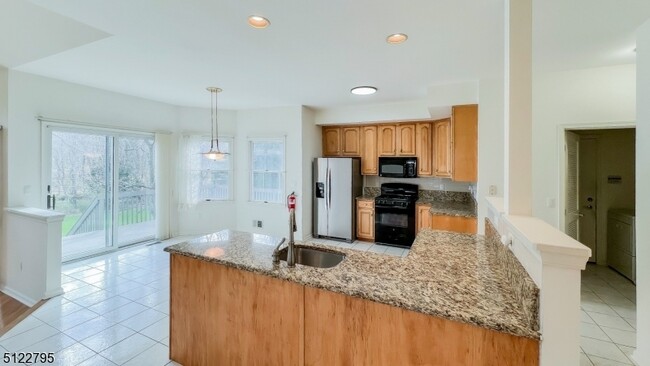 Photo - 9 Collins Dr