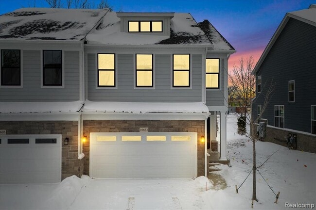 Building Photo - 10633 Barrett