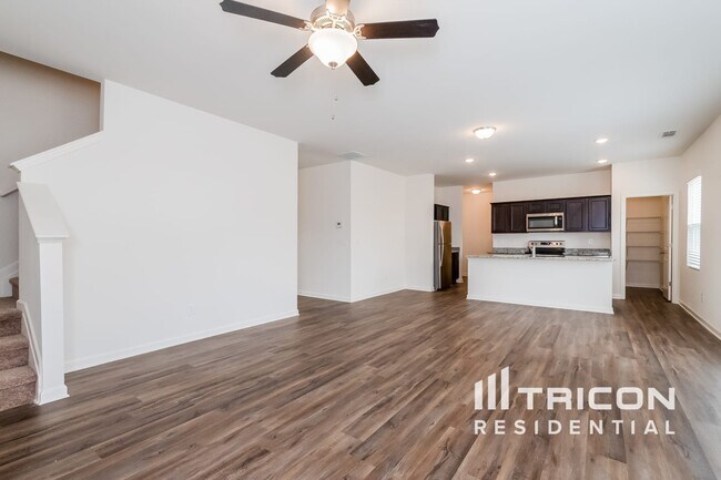 Photo - 1044 Hudson Ct