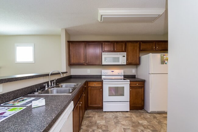 Photo - 42 Oakbrook Dr