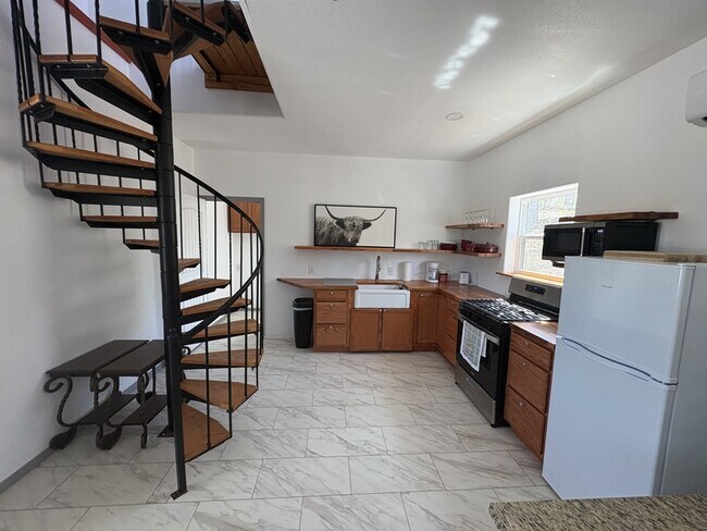 Photo - 285 Hermit Ln