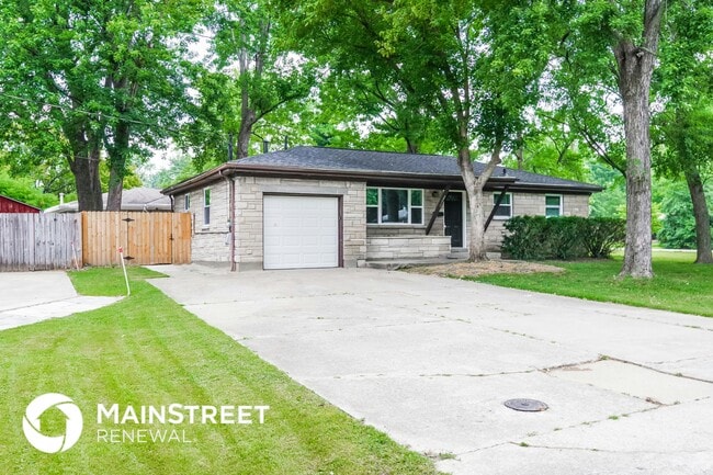 Photo - 2215 Cavalier Dr