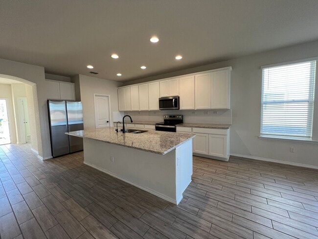 Photo - AWESOME 4/2 in Lily Springs