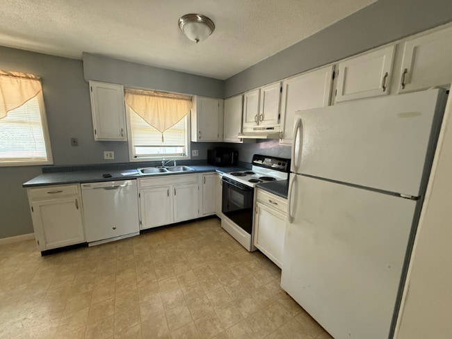 Photo - 615 E Colorado Ave Apartment Unit A