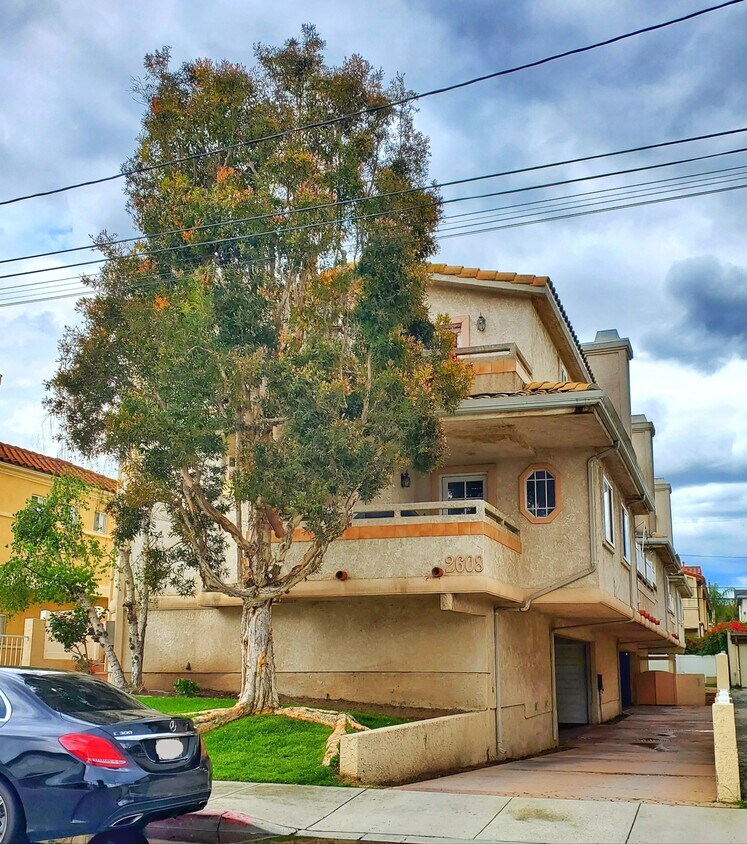 House - 2608 Gates Ave (Redondo Beach, CA)