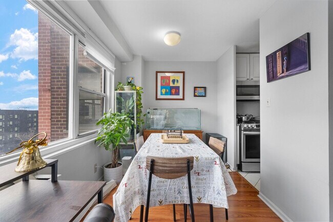 Photo - 225 St Pauls Ave Unidad 7T