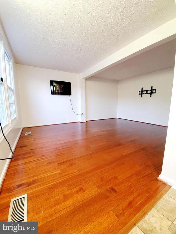 24 Ramsgate Ct