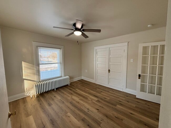 Photo - 428.5 Ideal St