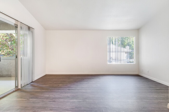 Monterey Pines Apartments