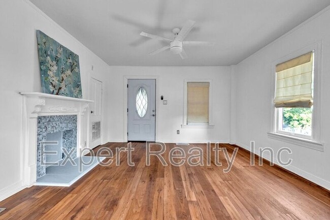 Photo - 1245 Waverly St