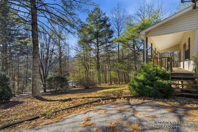 Photo - 103 Autumn Ln