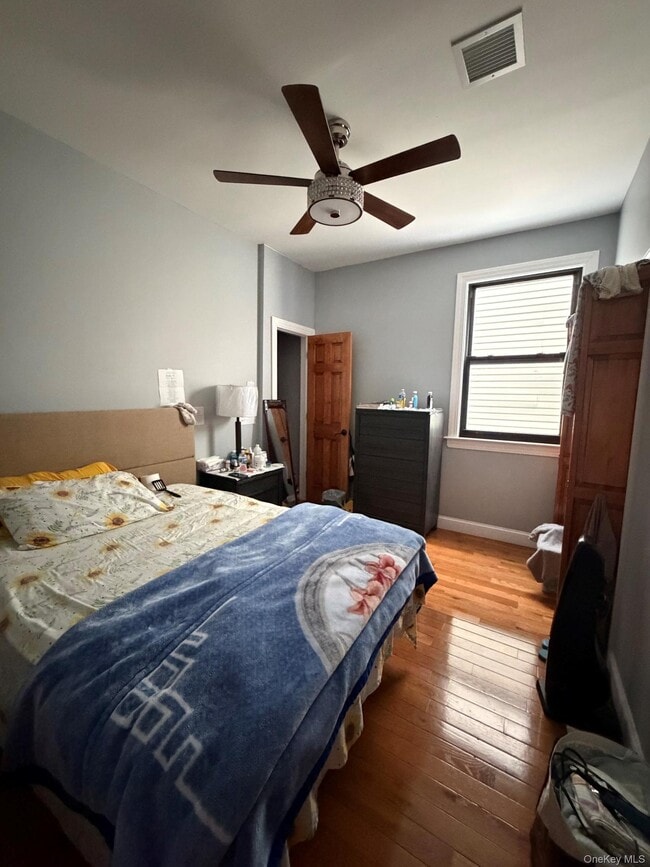 Photo - 104-14 120th St