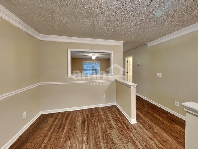 Photo - 315 Westminster Dr