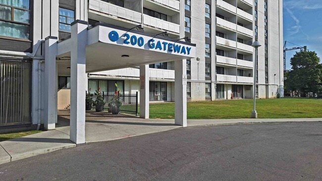 Building Photo - 200 Gateway Blvd Unit 1708
