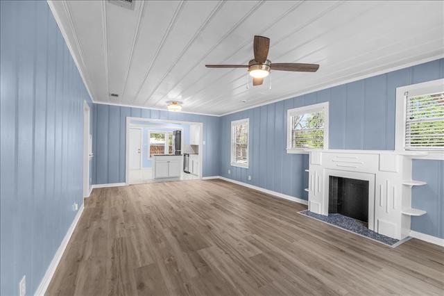 Photo - 301 Isbell Rd