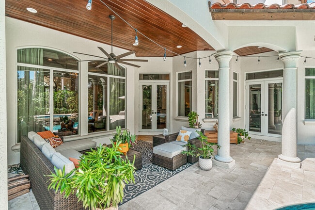 Photo - 2280 Queen Palm Rd