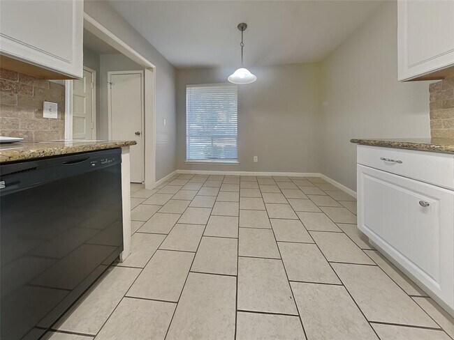 Photo - 2319 Shadbury Ct