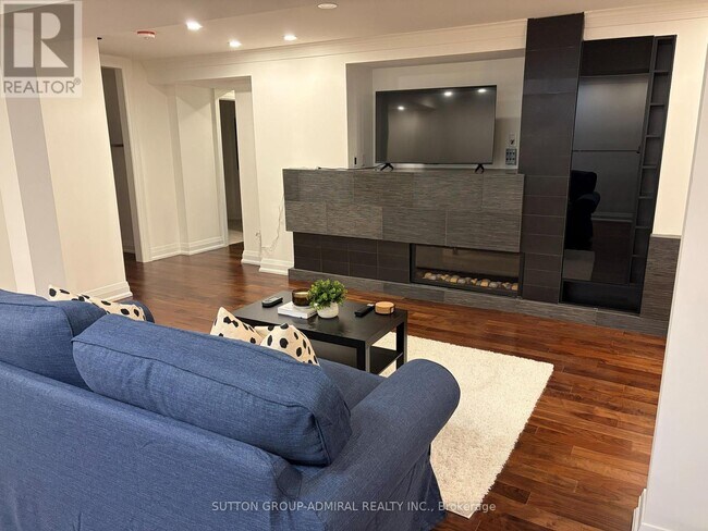 Photo - 107 Princeton Gate