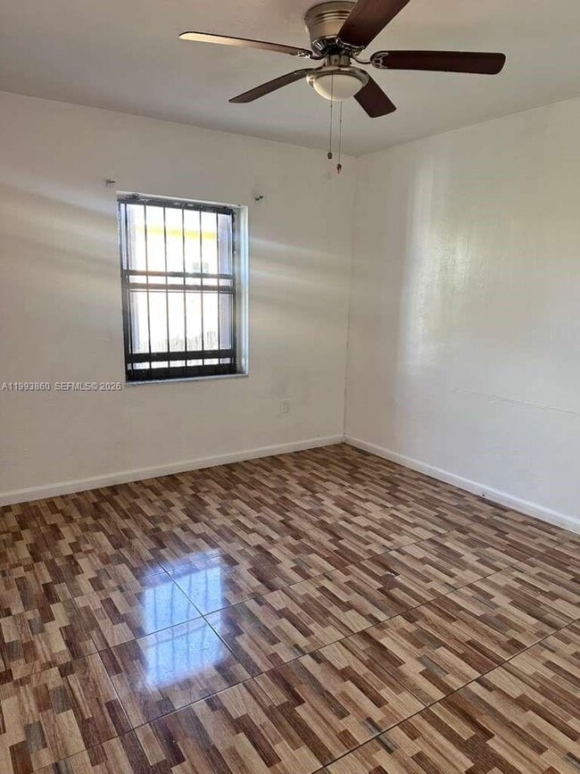 Photo - 576 NW 147th St