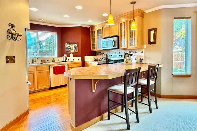 Photo - 315 N Wright Ave