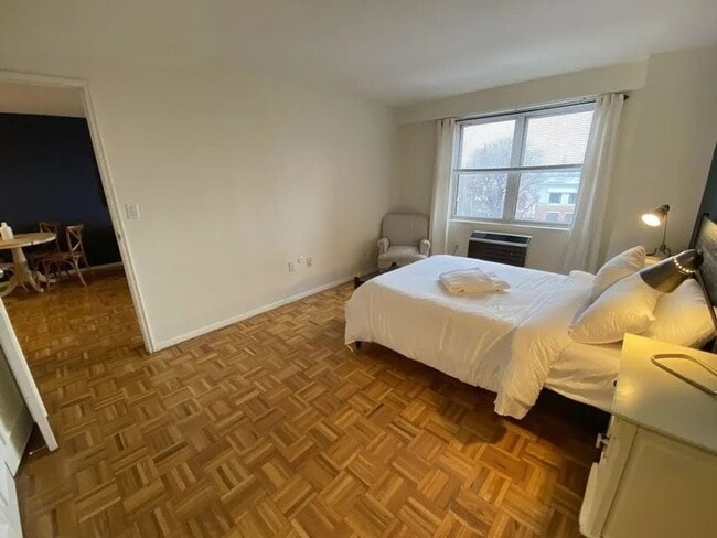 Building Photo - Pet-Friendly Apt in Ideal Brookline Location Near B, C, D Lines!