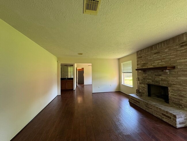 Photo - 5614 Country Green St