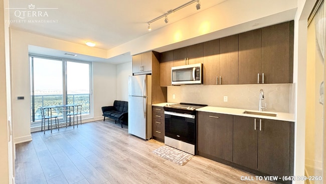 Photo - 2545 Simcoe St N Unit Ph05-2545 Simcoe St N, Os