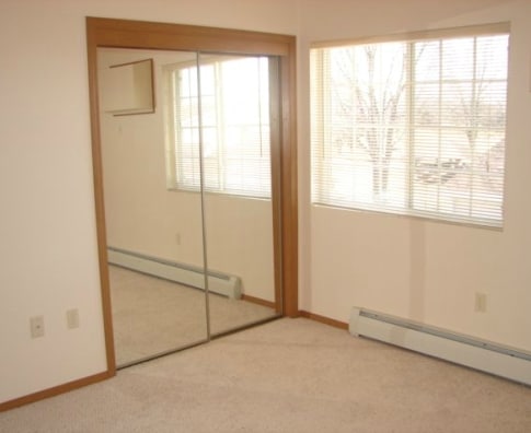 Closet - Foxwood Crossing