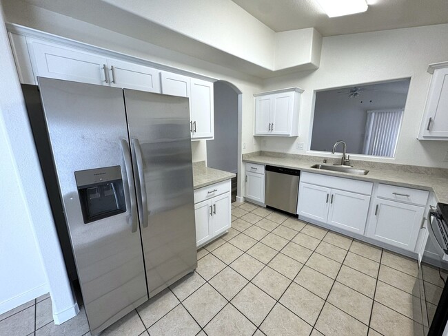 Photo - Beautiful Remodeled 3 bed, 2 bath home in convenient El Mirage neighborhood!