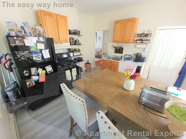 Photo - 37 Oak St Unit #3R