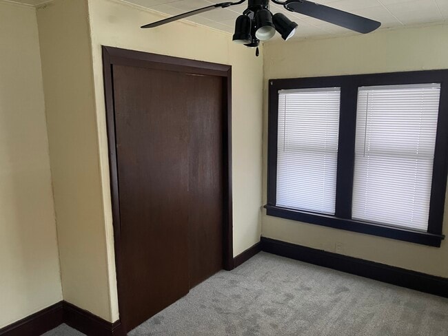 Photo - 114 N 79th St