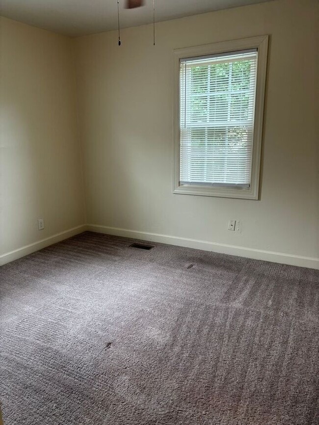 Photo - 1504 Converse Ave