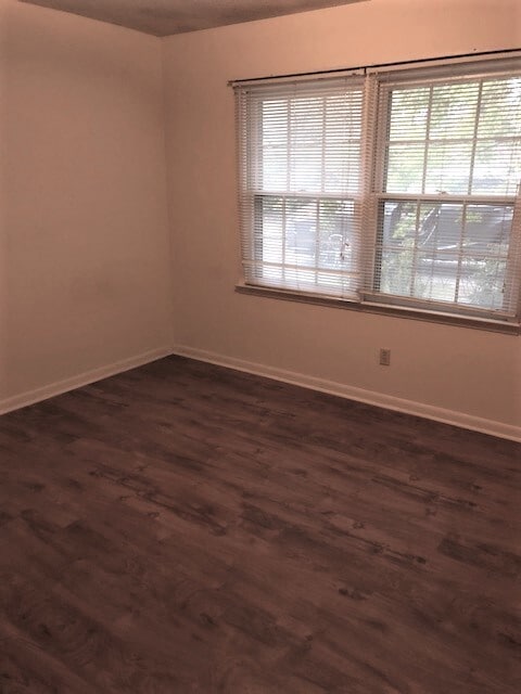 Photo - 108 N Edgewood Dr