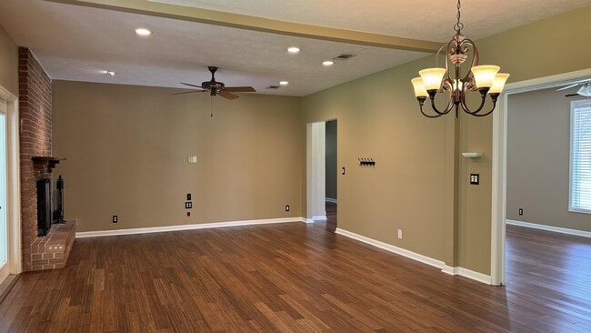 Photo - 5051 Thorden Rd