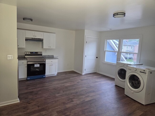 Photo - 1012 W 36th St Unidad 1012 w36th st  C