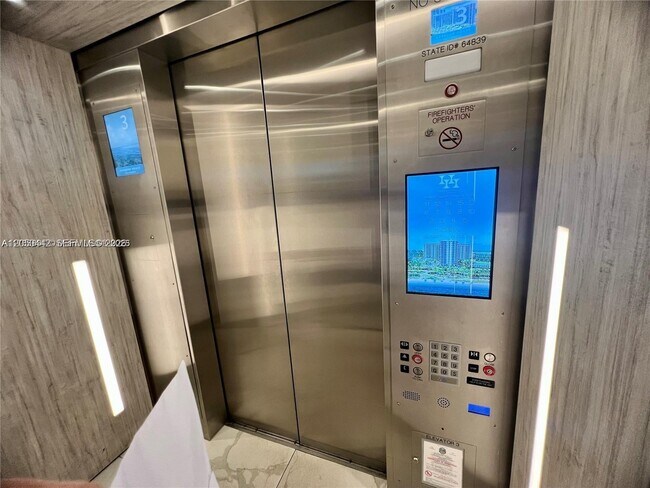 10275 Collins Ave Unit 323