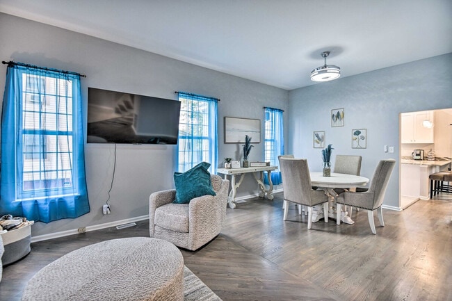 Photo - 740 W 31st St Unidad ID1385862P