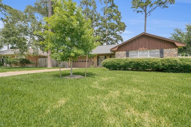 Photo - 442 Mignon Ln
