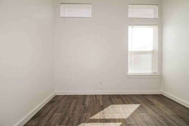 Photo - 11322 Paradise In Dr