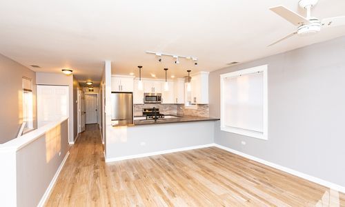 Photo - 1471 N Larrabee St