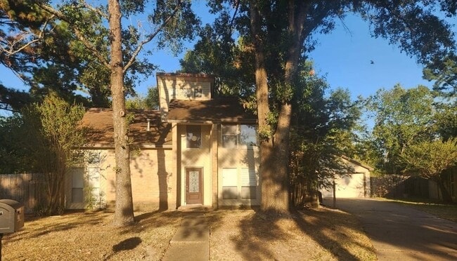 Building Photo - 9902 Kings Walk Round St