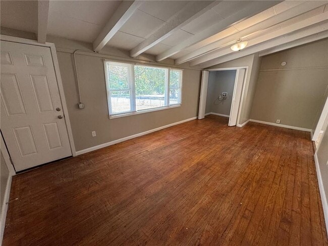 Photo - 4051 Pringle Dr