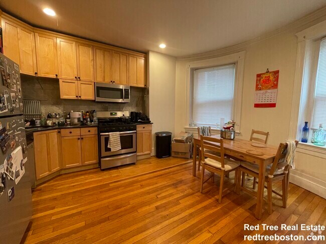 Building Photo - 191 Winthrop Rd Unit 1 Rental
