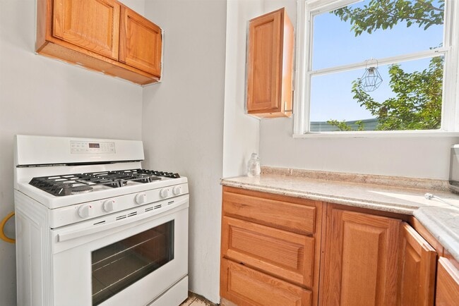 Photo - 25 W 19th St Unit 2