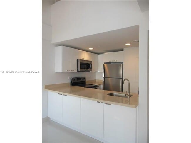 Building Photo - 2801 Florida Ave Unit 417